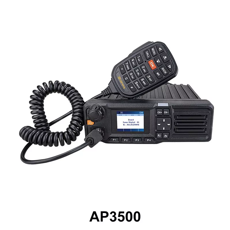 Mobile sa kanya radyo